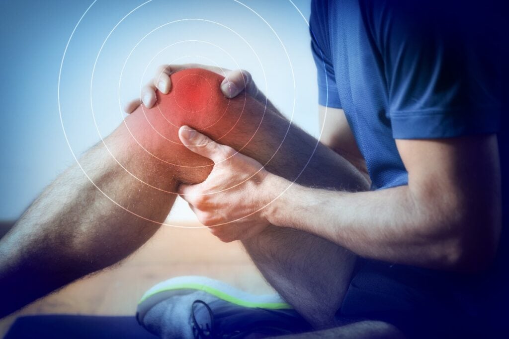 Representation of pain in the knee in red on blue